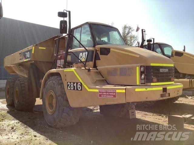 CAT 740 Karjeriniai savivarčiai