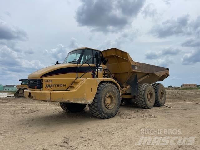 CAT 740 Karjeriniai savivarčiai