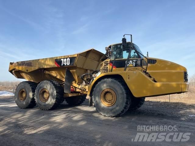CAT 740 Karjeriniai savivarčiai
