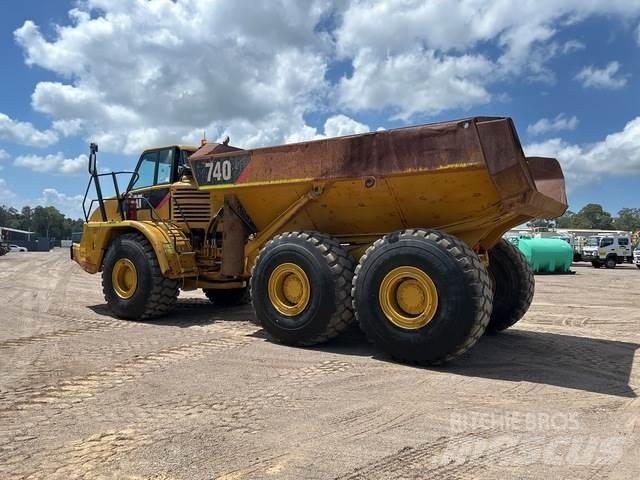 CAT 740 Karjeriniai savivarčiai