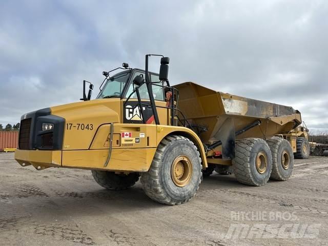 CAT 740B Karjeriniai savivarčiai