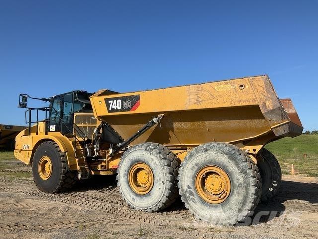 CAT 740GC Karjeriniai savivarčiai