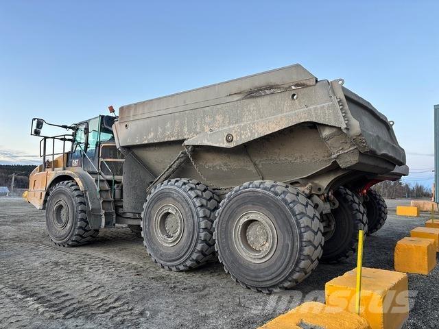 CAT 740GC Karjeriniai savivarčiai