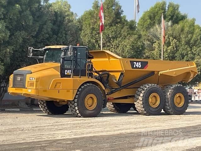 CAT 745 Karjeriniai savivarčiai