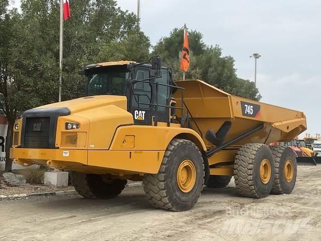 CAT 745 Karjeriniai savivarčiai