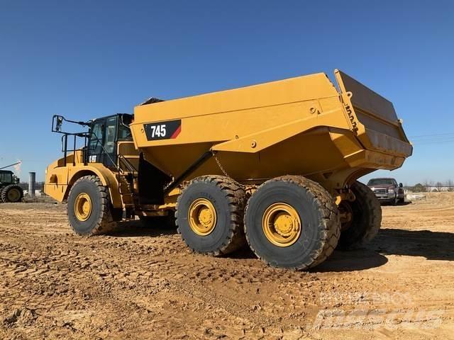 CAT 745 Karjeriniai savivarčiai