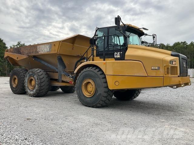 CAT 745 Karjeriniai savivarčiai
