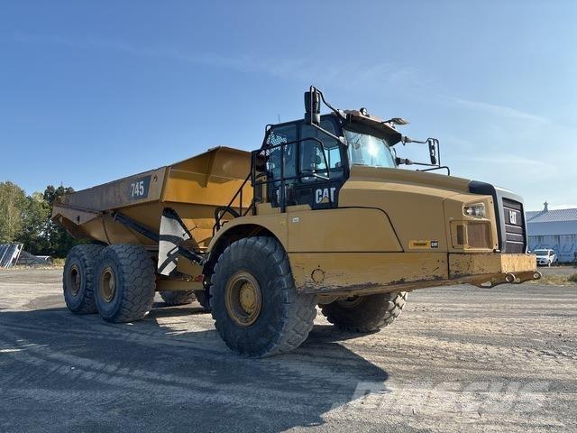 CAT 745 Karjeriniai savivarčiai