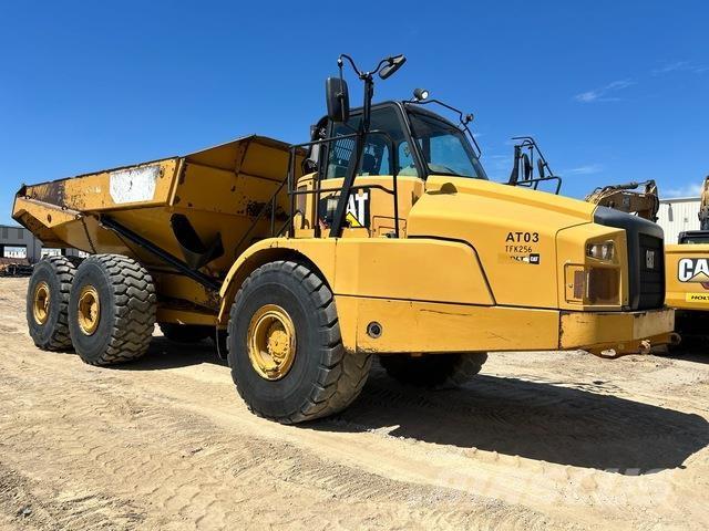 CAT 745C Karjeriniai savivarčiai