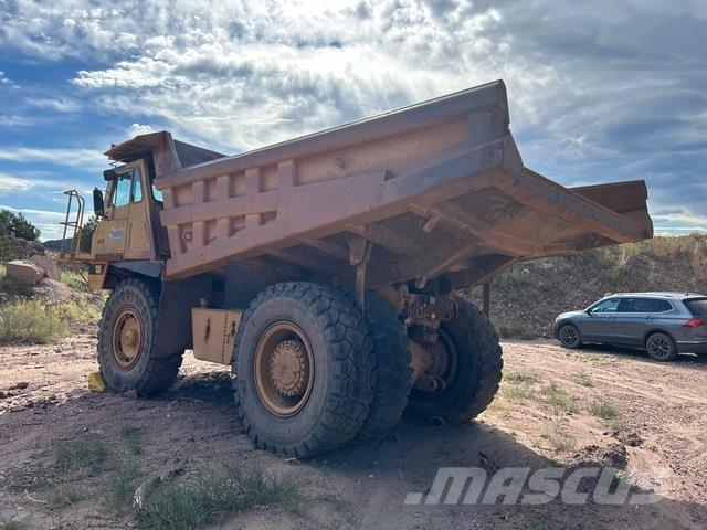CAT 769C Karjeriniai savivarčiai