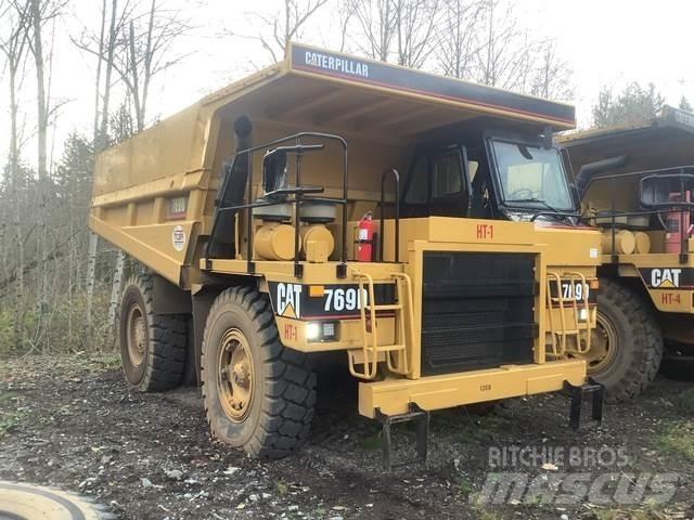 CAT 769D Karjeriniai savivarčiai