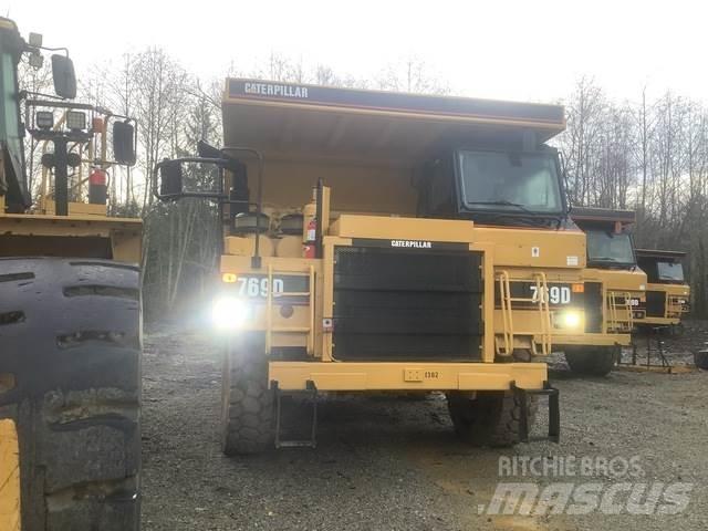 CAT 769D Karjeriniai savivarčiai
