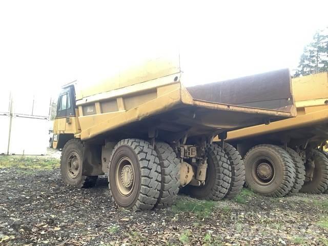 CAT 769D Karjeriniai savivarčiai