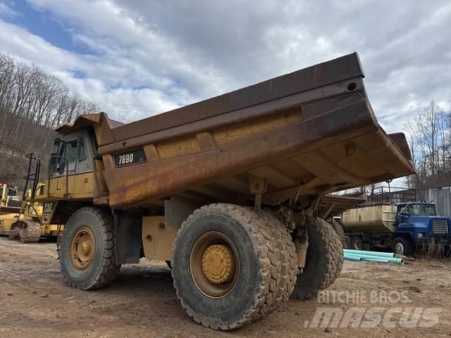 CAT 769D Karjeriniai savivarčiai