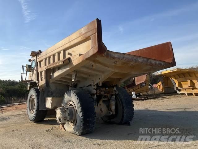 CAT 773B Karjeriniai savivarčiai