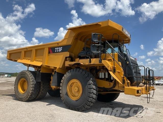 CAT 773F Karjeriniai savivarčiai
