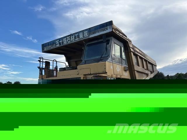 CAT 775D Karjeriniai savivarčiai