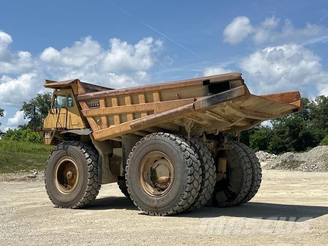 CAT 777C Karjeriniai savivarčiai