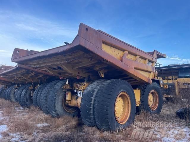 CAT 777D Karjeriniai savivarčiai