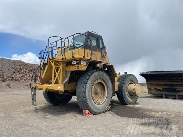 CAT 777D Karjeriniai savivarčiai