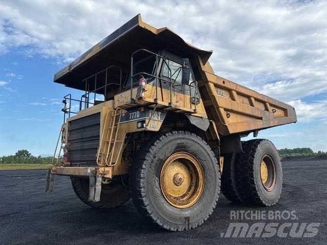 CAT 777D Karjeriniai savivarčiai