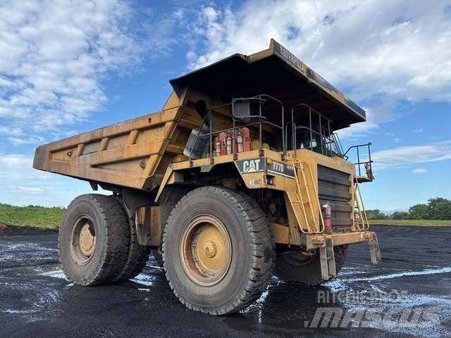 CAT 777D Karjeriniai savivarčiai