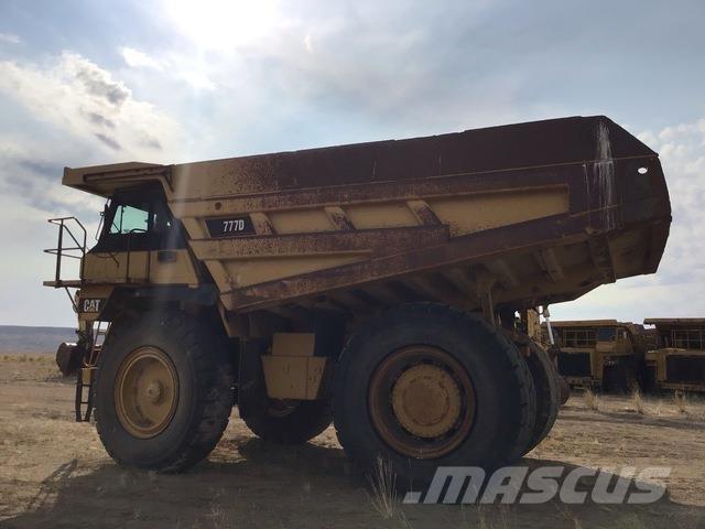 CAT 777D Karjeriniai savivarčiai