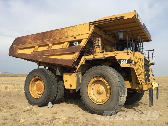 CAT 777D Karjeriniai savivarčiai