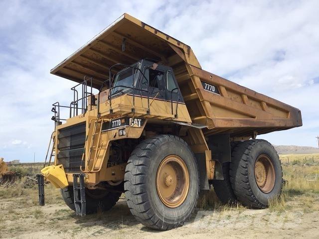 CAT 777D Karjeriniai savivarčiai