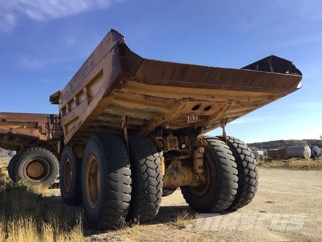 CAT 777D Karjeriniai savivarčiai