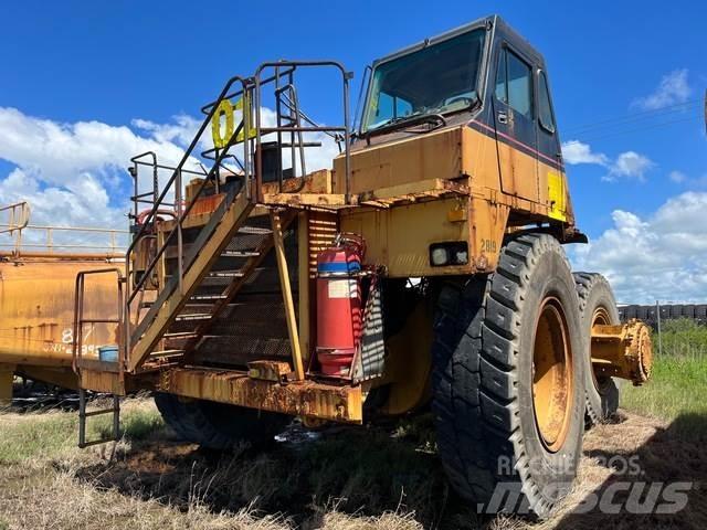 CAT 777D Statyba - Kita
