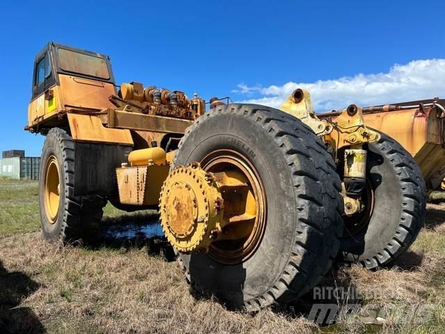 CAT 777D Statyba - Kita