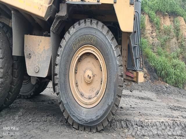 CAT 777E Karjeriniai savivarčiai