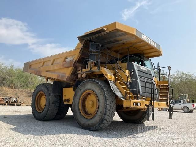CAT 777F Karjeriniai savivarčiai