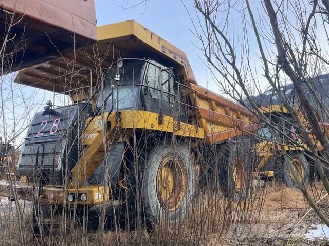 CAT 777F Karjeriniai savivarčiai