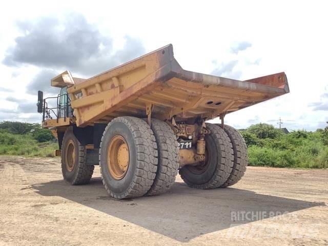 CAT 777F Karjeriniai savivarčiai