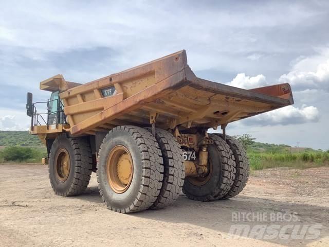 CAT 777F Karjeriniai savivarčiai