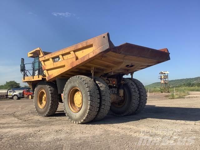 CAT 777F Karjeriniai savivarčiai