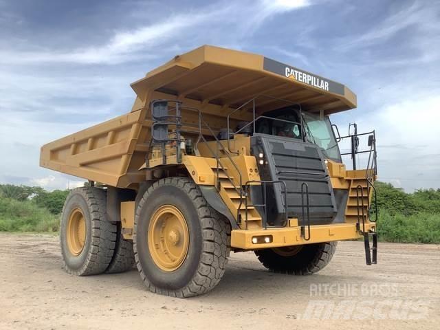 CAT 777F Karjeriniai savivarčiai