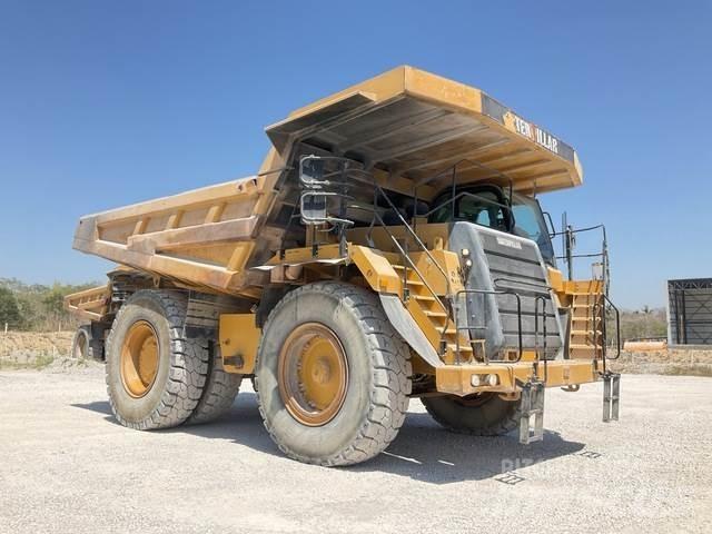 CAT 777F Karjeriniai savivarčiai