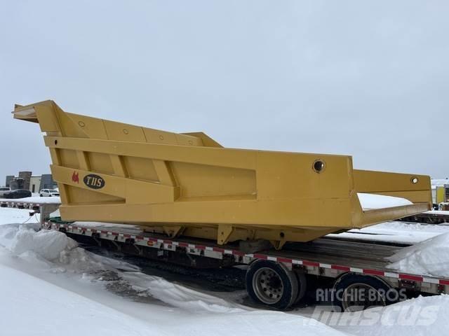 CAT 777F Transportas - Kita