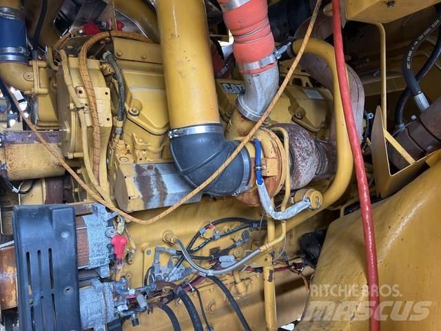CAT 777F Karjeriniai savivarčiai