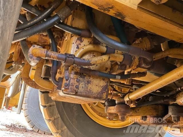 CAT 777G Karjeriniai savivarčiai