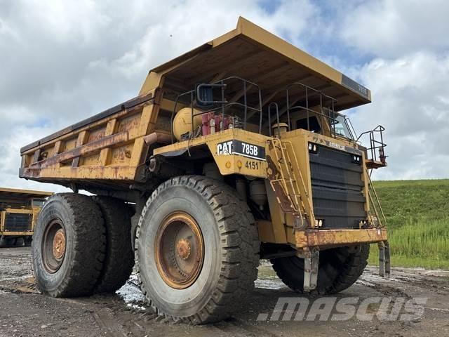 CAT 785B Karjeriniai savivarčiai