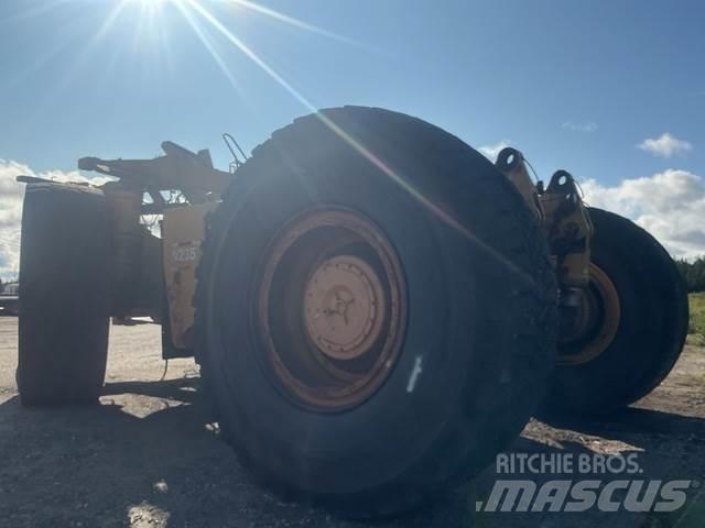 CAT 789B Karjeriniai savivarčiai