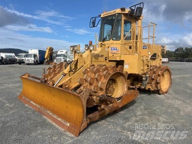 CAT 815B Statyba - Kita