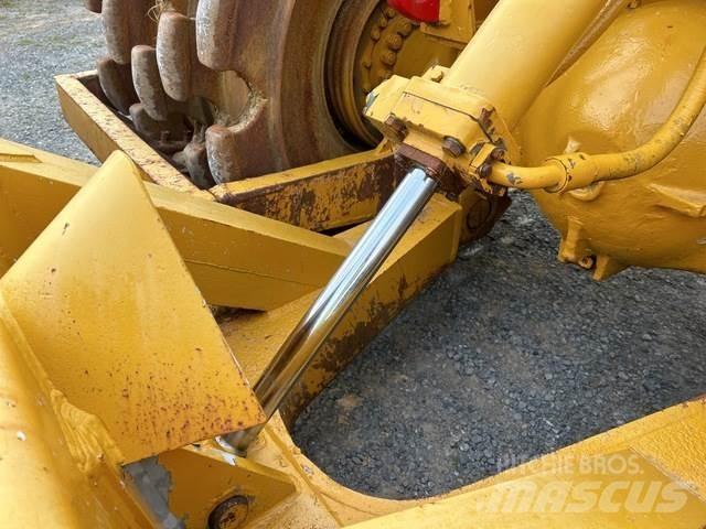 CAT 825B Statyba - Kita
