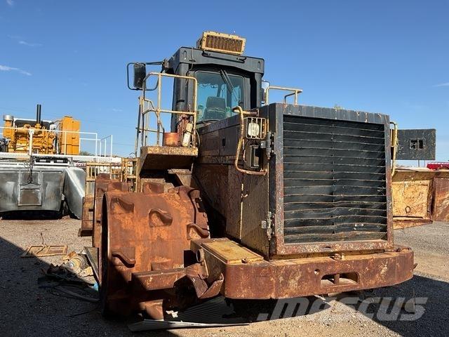 CAT 826C Gruntiniai volai