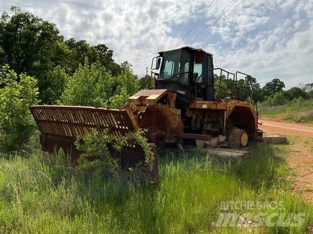 CAT 826G Gruntiniai volai