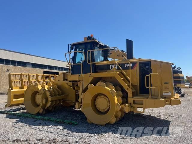 CAT 826H Gruntiniai volai